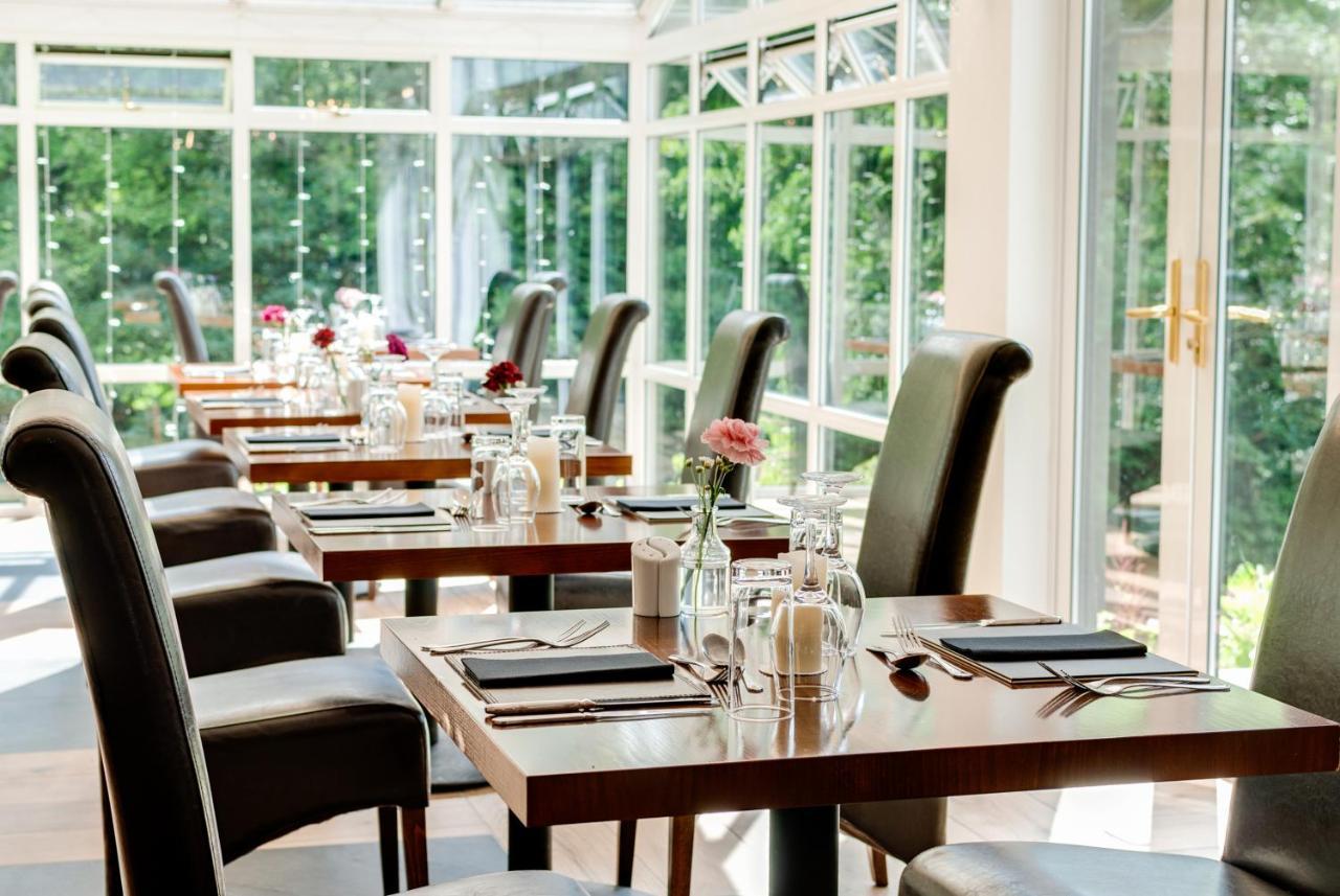 Craig-Y-Dderwen Riverside Hotel Бетс-и-Койд Экстерьер фото